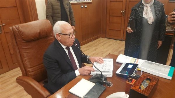 محافظ بورسعيد يعتمد