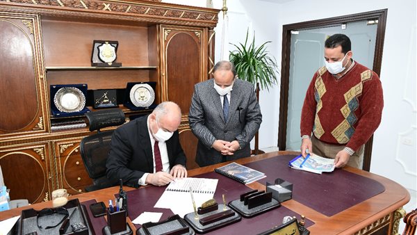 محافظ قنا يعتمد نتيجة