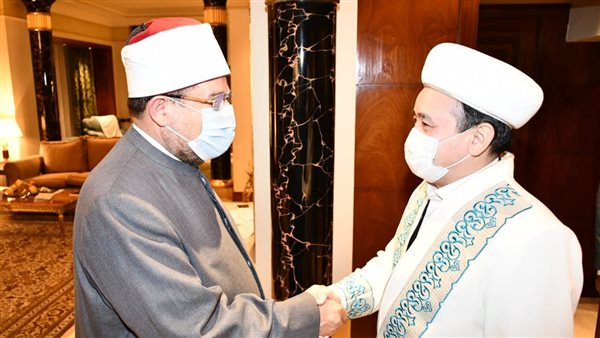 وزير الأوقاف يستقبل