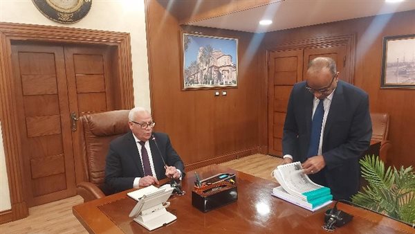 محافظ بورسعيد يعتمد