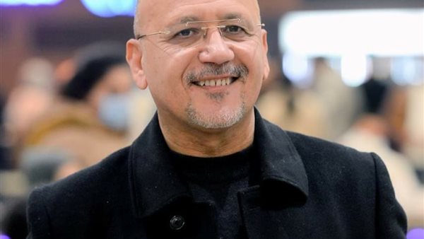 الكاتب هشام عيد