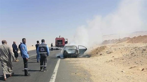 حريق بسيارة ملاكي