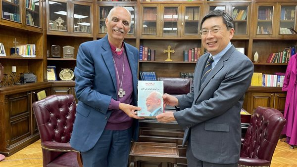 رئيس الأسقفية يستقبل