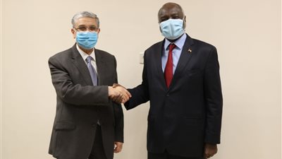 شاكر يستقبل وزير الاقتصاد السوداني لبحث سبل التعاون بين مصر والسودان