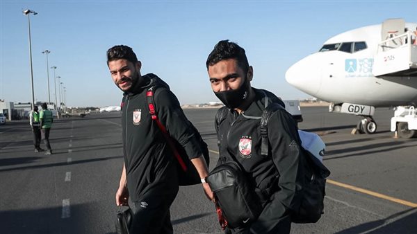 وصول فريق الأهلي