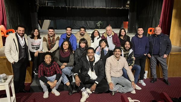 أشرف زكي وأبطال العرض