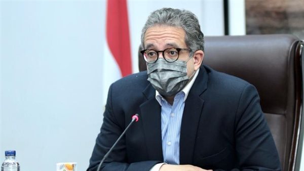 وزير السياحة والآثار