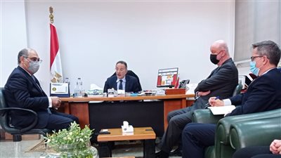 لتشجيع الطلاب الأجانب على زيارة مصر.. سفير إسبانيا بالقاهرة يزور متحف الحضارة | صور 