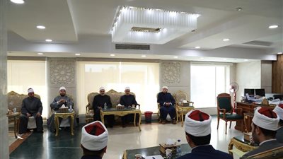 أمين البحوث الإسلامية: الإمام الأكبر يولي اهتمامًا كبيرًا بالوعاظ والواعظات ودورهم التوعوي بالمجتمع