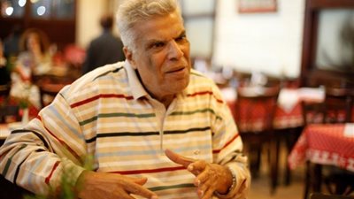 إبراهيم عبد المجيد: لا زلت بطيئًا في القراءة ومنجذب للأفلام القديمة الأبيض والأسود