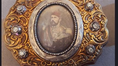 متحف المجوهرات الملكية يعرض علبة من الذهب للخديوي إسماعيل │ صور