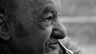 84 سنة دون زواج.. فوزي اشتغل جزماتي في العراق بسبب قصة حب فاشلة | فيديو