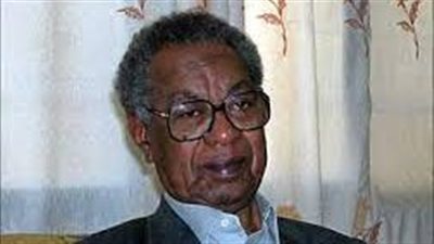 في ذكرى وفاته.. كيف وصف الطيب صالح موت الأنثى بالإثم والرجل بالكبرياء في روايته؟