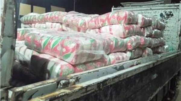 سيارة محملة بالسكر