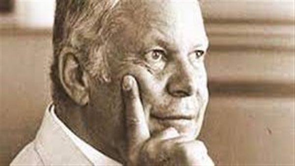 يوسف السباعي