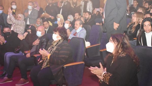 وزيرة الثقافة تشهد