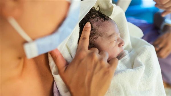 رضيع- تعبيرية