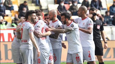 كريم حافظ يشارك في سقوط مالاتيا سبور أمام أنطاليا في الدوري التركي