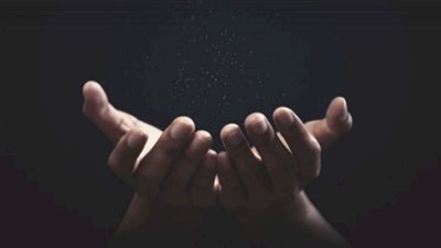 لا يعلمه كثيرون.. عالم أزهري يكشف عن ذكر نبوي عظيم يؤدي حق شكر النعم