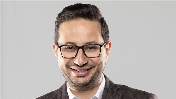 أحمد ابو النصر طبيب