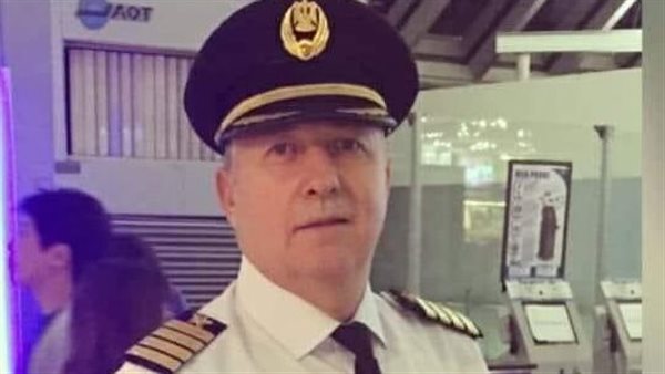 الطيار عمرو أبو العينين