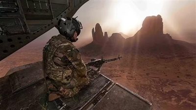 طيار بريطاني يقاضي الدفاع الجوي ببلاده لإجباره على ارتداء درع سبب له عجز جنسي