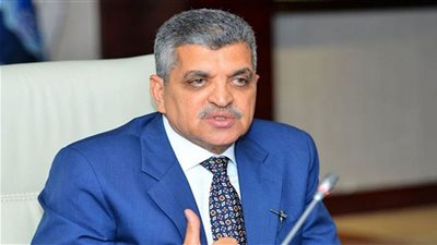 رئيس قناة السويس: لم نطرح حزما جديدة لاستقطاب سفن للعبور