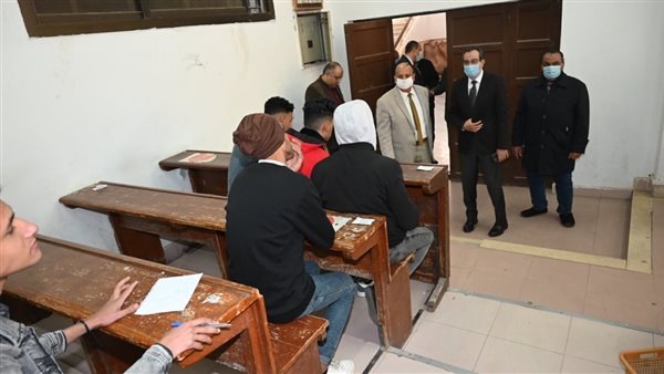 رئيس جامعة الفيوم