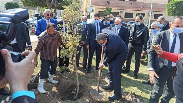 وزير القوي العاملة