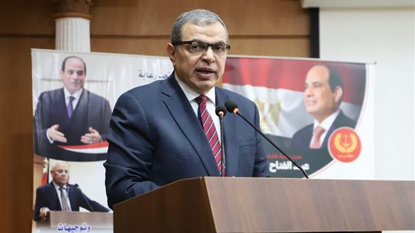 وزير القوى العاملة