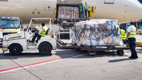 استقبال جرعات لقاح