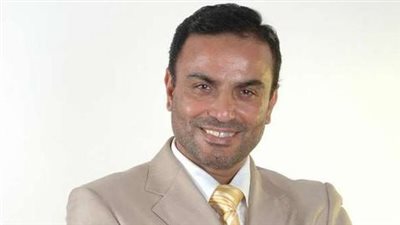 المئات يشيعون جثمان الدكتور عادل عبد العال أسطورة الطب البديل بالدقهلية | بث مباشر