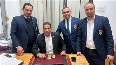 جمارك مطار شرم الشيخ تنجح في ضبط سبائك ذهب مع راكب إيطالي