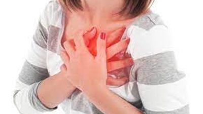  النوبات القلبية أكثر فتكًا بالنساء من الرجال.. طبيب يكشف التفاصيل 