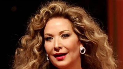 حقيقة ارتداء الفنانة رغدة الحجاب بعد تداول صورها على السوشيال ميديا | فيديوجراف