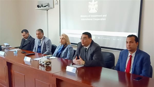 القائمون على التدريب