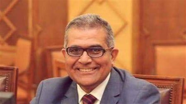 الدكتور أشرف حيدر