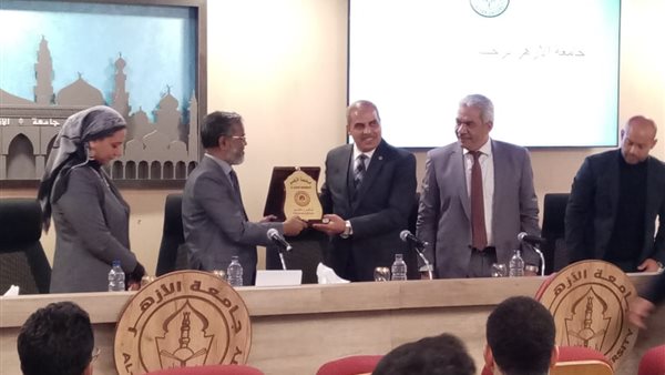 رئيس جامعة الأزهر