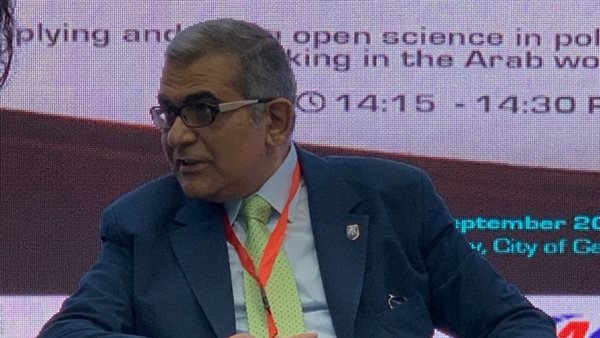 الدكتور أشرف حيدر