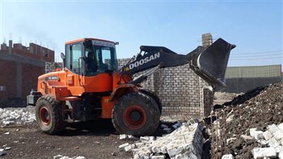 رئيس مدينة الخانكة بالقليوبية: إزالة حالتى بناء مخالف على الأراضي الزراعية 