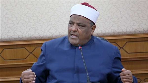 الدكتور عباس شومان