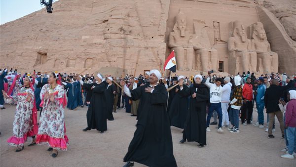 أكثر من 6 آلاف سائح