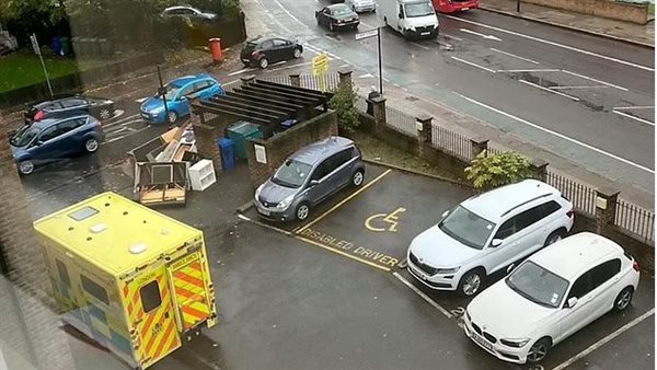 جانب من موقع الحادث