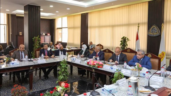 مجلس جامعة الزقازيق