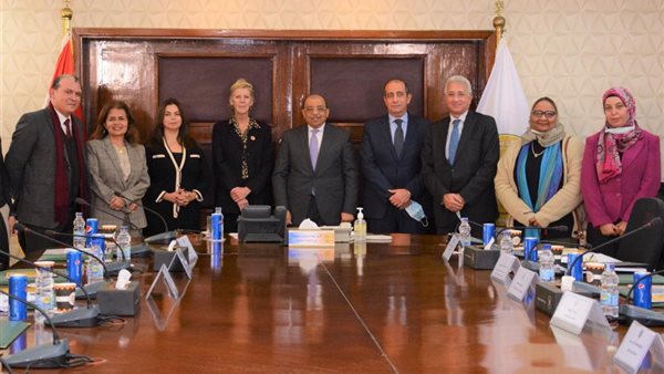 وزير التنمية المحلية