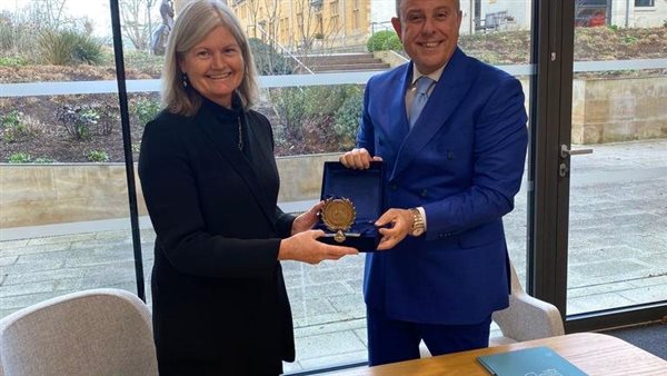 رئيس جامعة عين شمس