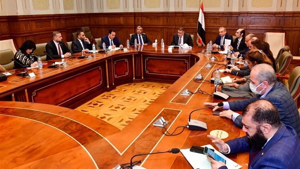 جانب من اجتماع لحنة