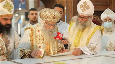 الأنبا باخوميوس يدشن كنيسة السيدة العذراء مريم والقديس البابا كيرلس السادس بمديرية التحرير 