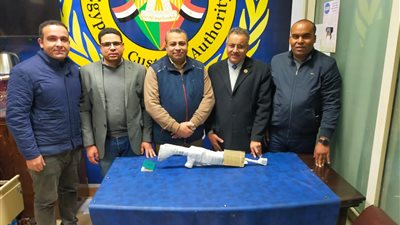 جمارك مطار سوهاج تضبط بندقية بحوزة راكب قادم من الشارقة 