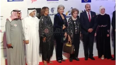 بث مباشر | أبرزهم سوسن بدر وباسم سمرة.. توافد النجوم على السجادة الحمراء لـ مهرجان أسوان لأفلام المرأة